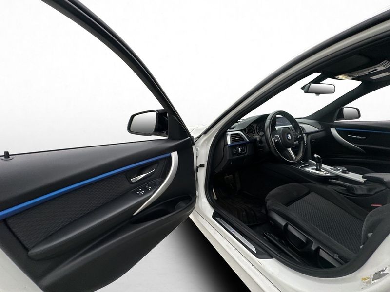 BMW 330 bild 10