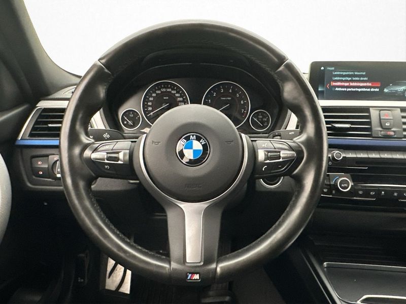 BMW 330 bild 13