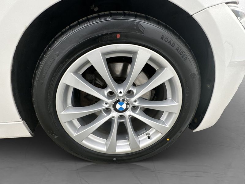 BMW 330 bild 33