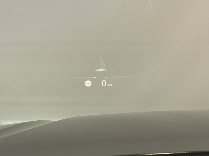 BMW i4 bild 5