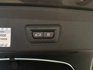 BMW i4 bild 10