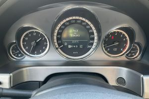 Mercedes E200 bild 10