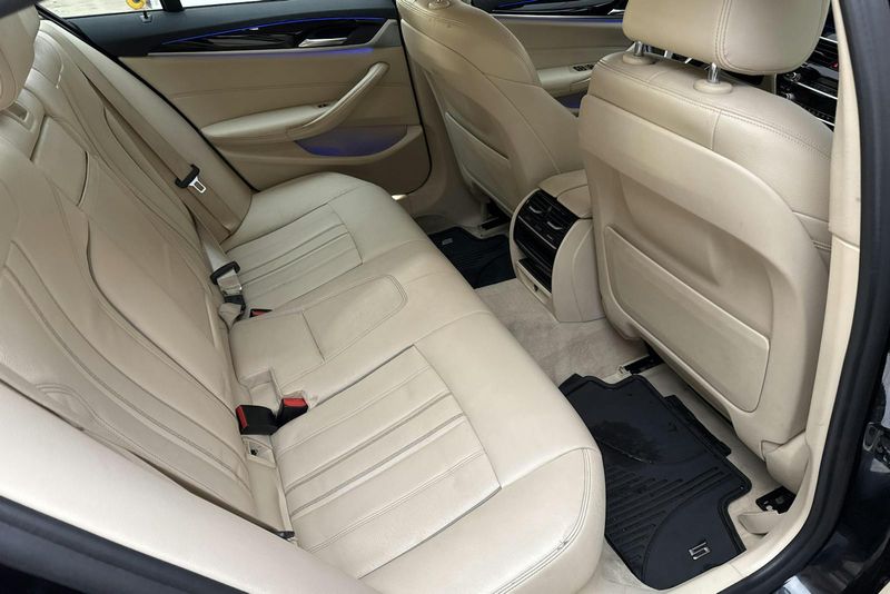 BMW 530 bild 8
