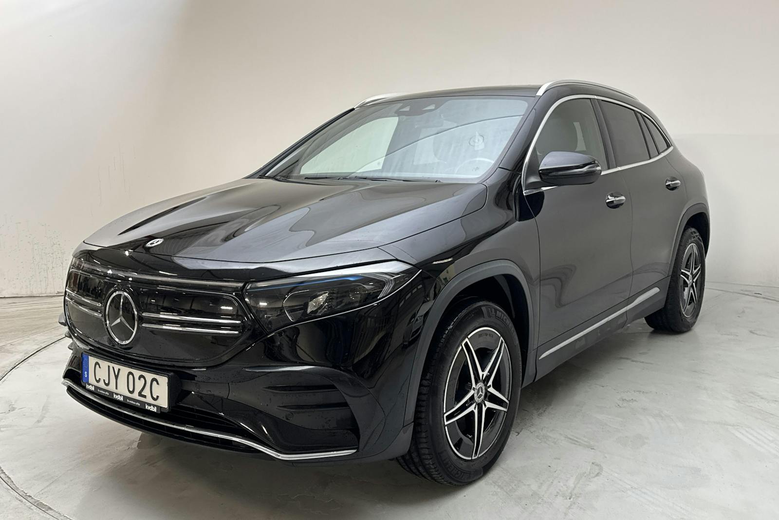 Mercedes EQA250