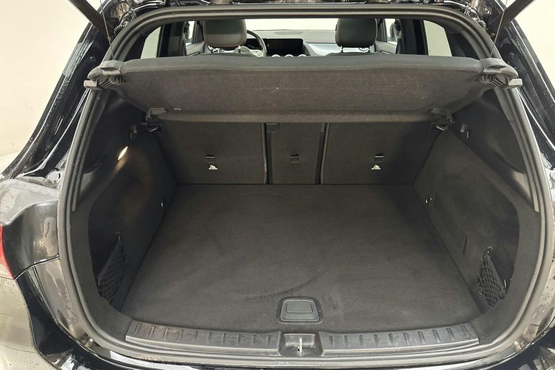 Mercedes EQA250 bild 9