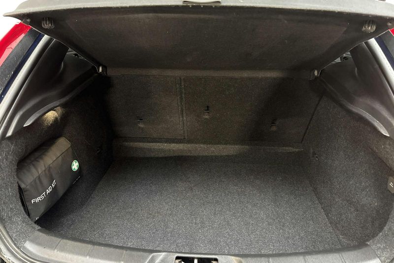 Volvo V40 bild 9