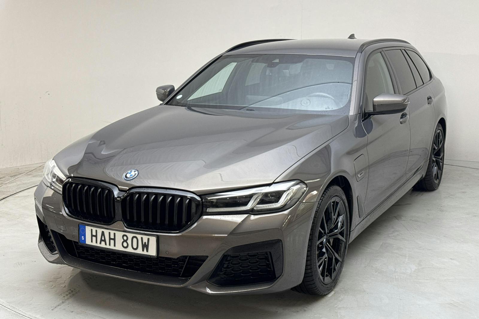 BMW 530