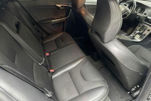 Volvo V60 bild 8