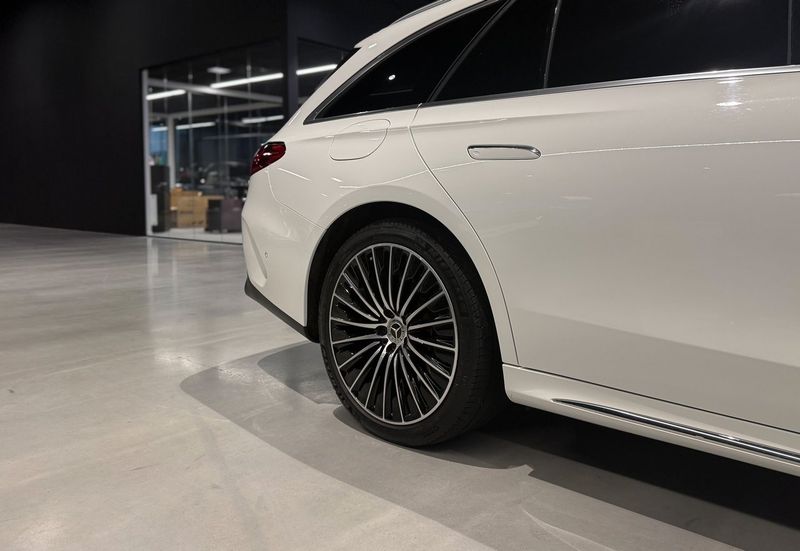 Mercedes E300 bild 10