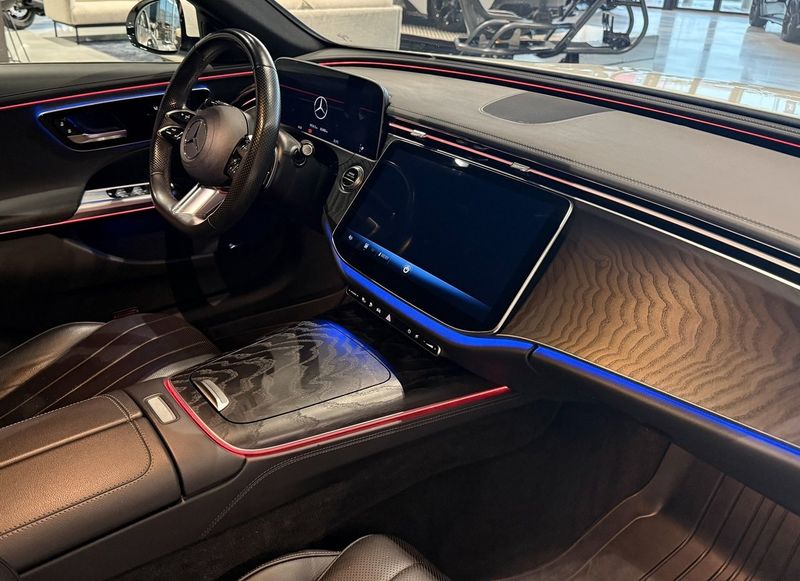 Mercedes E300 bild 8