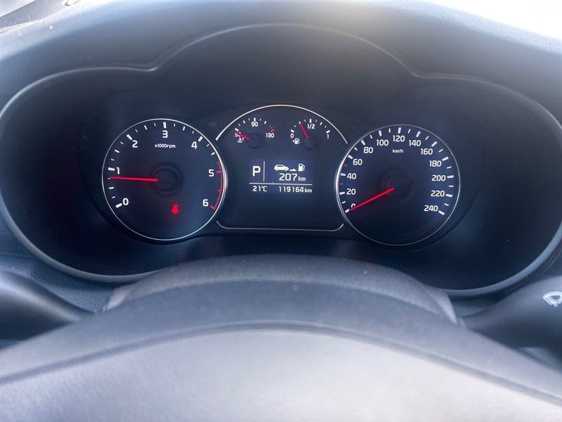 Kia Carens bild 10
