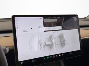 Tesla Model Y bild 27