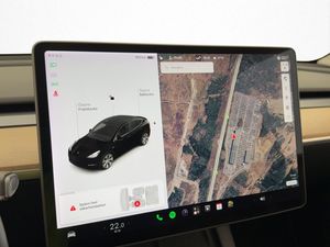 Tesla Model Y bild 18