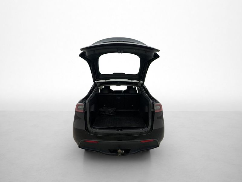 Tesla Model Y bild 11