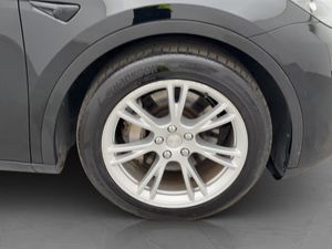 Tesla Model Y bild 34