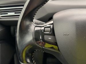 Peugeot 308 SW bild 21