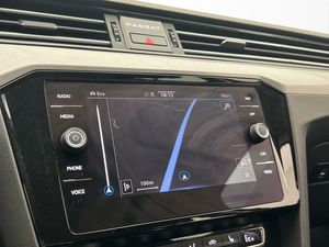 Volkswagen Passat bild 17