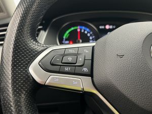 Volkswagen Passat bild 20