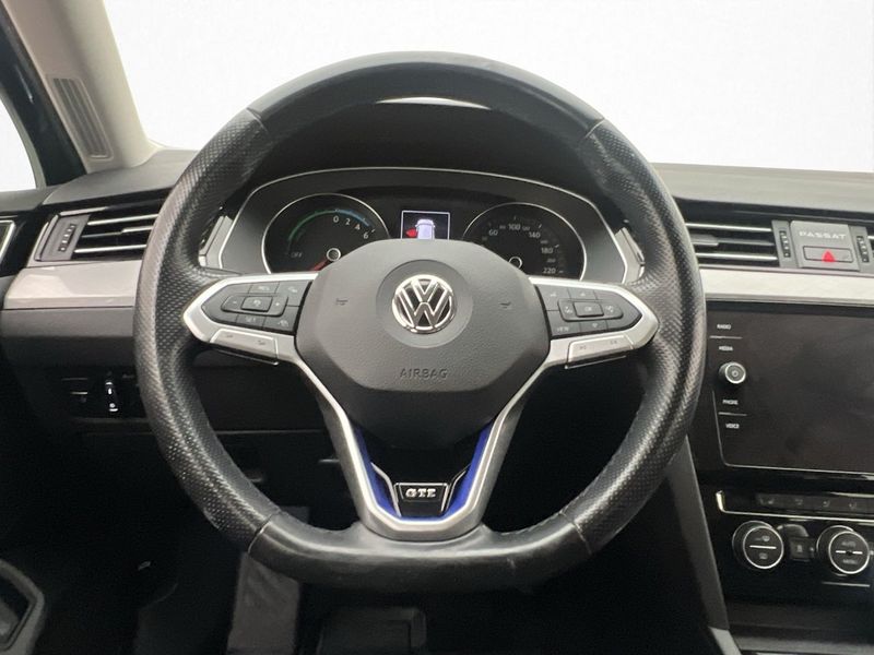 Volkswagen Passat bild 21