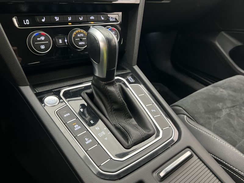 Volkswagen Passat bild 24