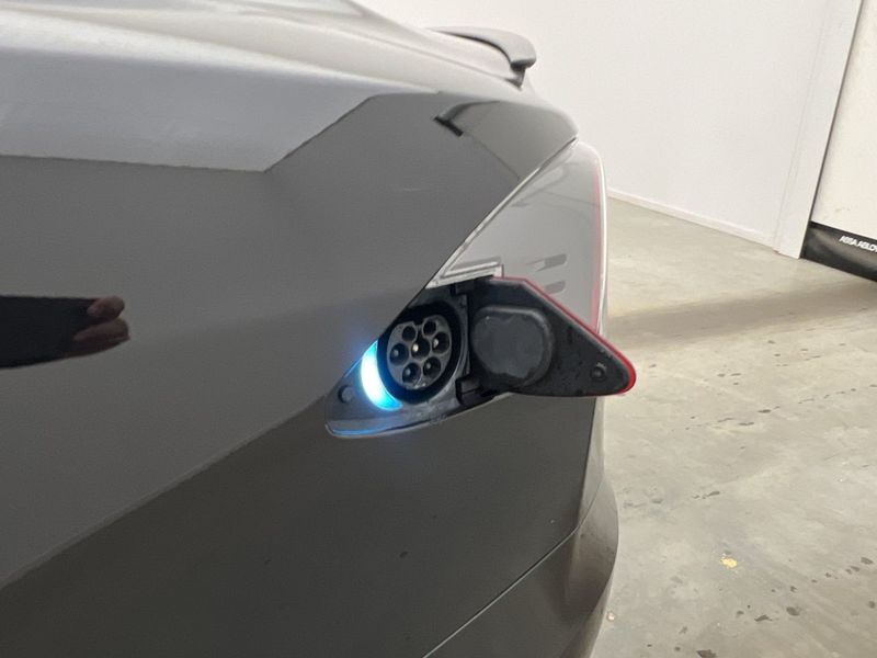 Tesla Model S bild 12