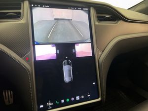 Tesla Model S bild 19