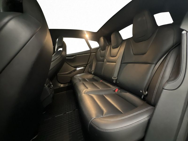 Tesla Model S bild 16