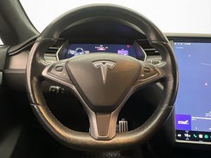 Tesla Model S bild 26