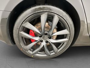 Tesla Model S bild 35
