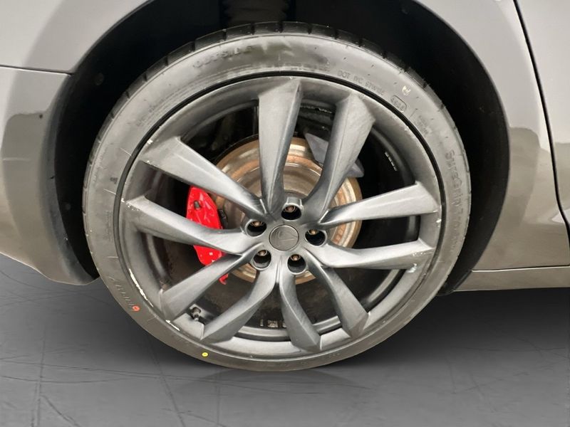 Tesla Model S bild 35