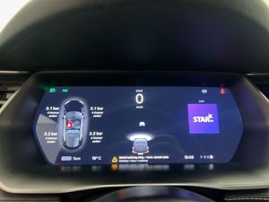 Tesla Model S bild 28