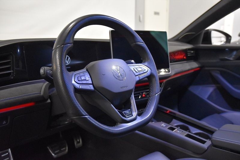 Volkswagen Passat bild 8