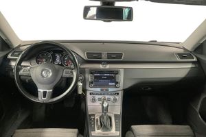 Volkswagen Passat bild 6