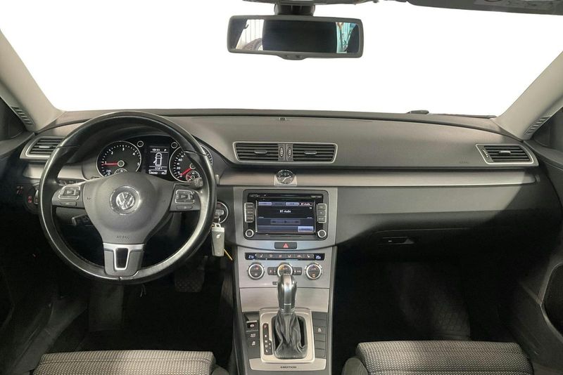 Volkswagen Passat bild 6