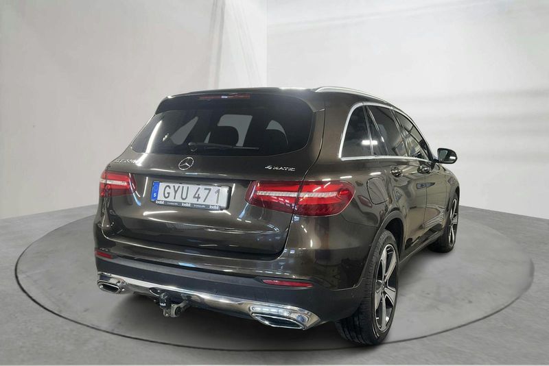 Mercedes GLC220 bild 3