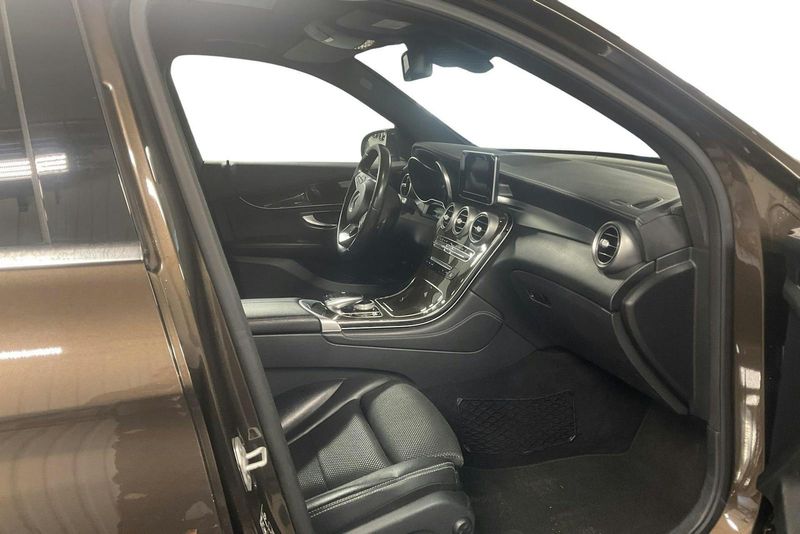 Mercedes GLC220 bild 7