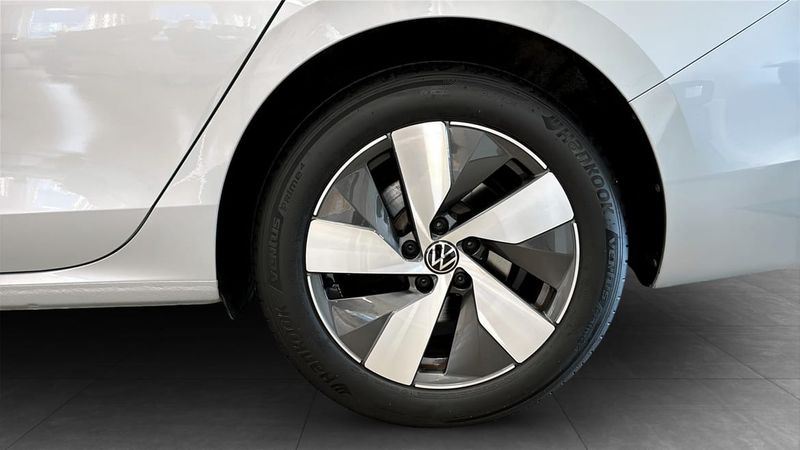 Volkswagen Passat bild 6
