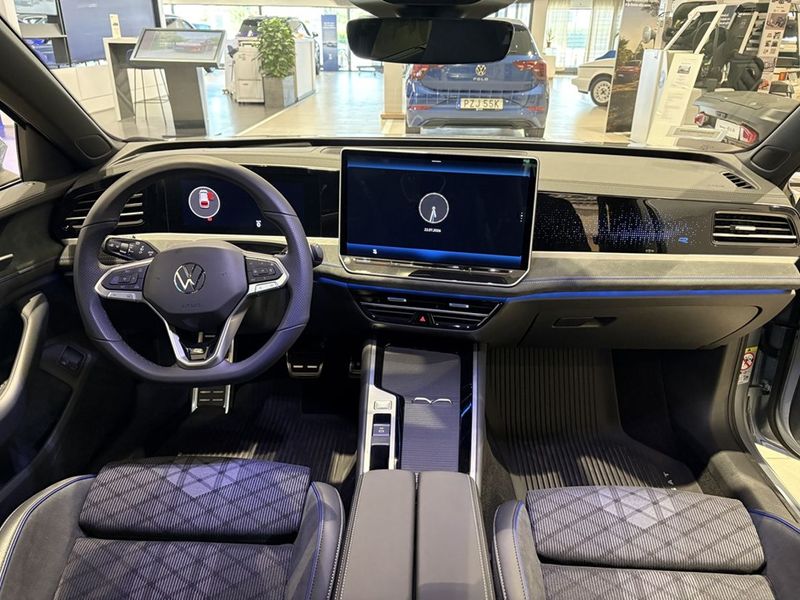 Volkswagen Passat bild 7