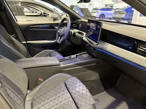 Volkswagen Passat bild 6
