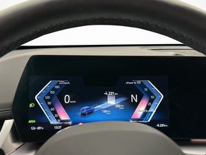 BMW iX1 bild 15