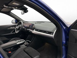 BMW iX1 bild 25