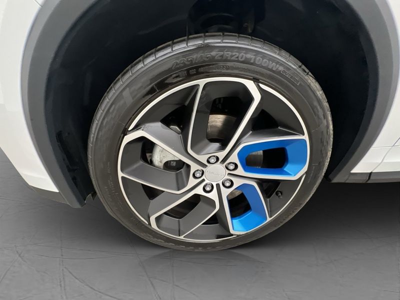 Lynk & Co 01 bild 29