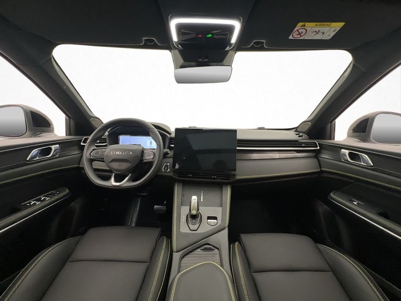Lynk & Co 01 bild 23