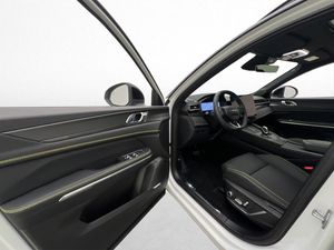 Lynk & Co 01 bild 10