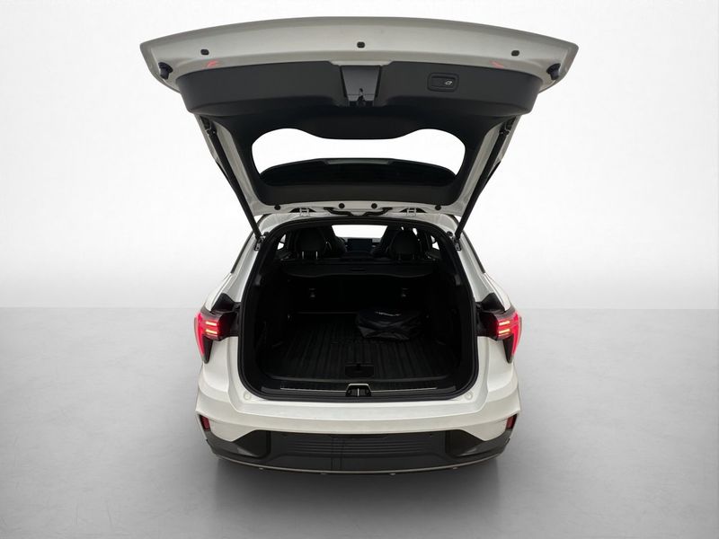 Lynk & Co 01 bild 27