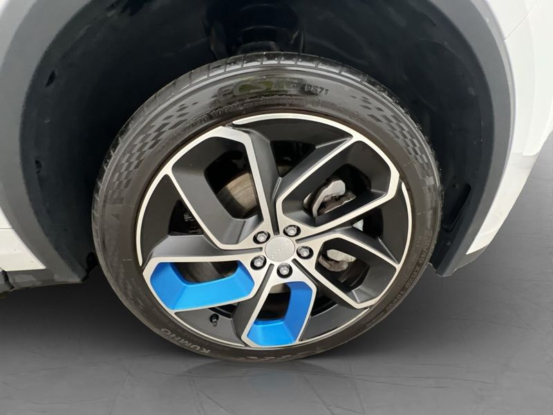 Lynk & Co 01 bild 32
