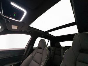 Lynk & Co 01 bild 12