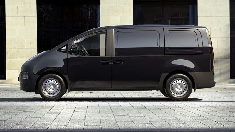 Hyundai Staria bild 3