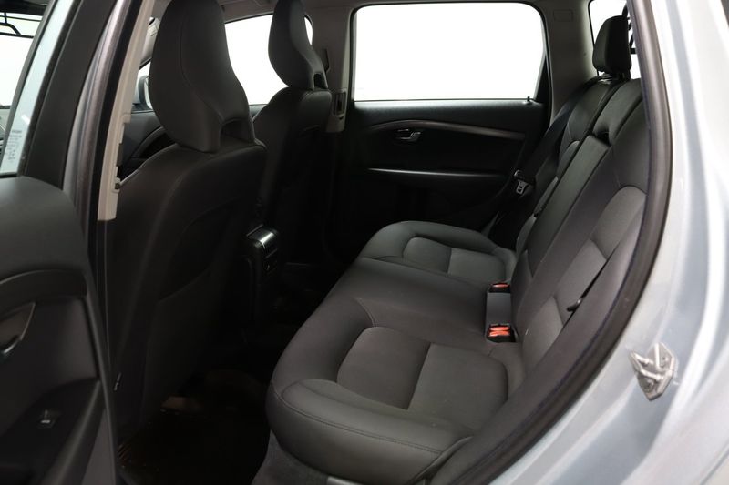 Volvo XC70 bild 8