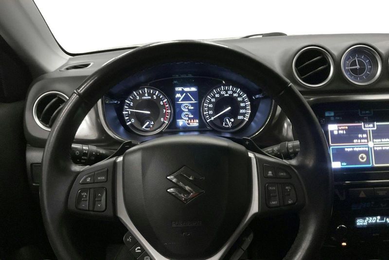 Suzuki Vitara bild 10